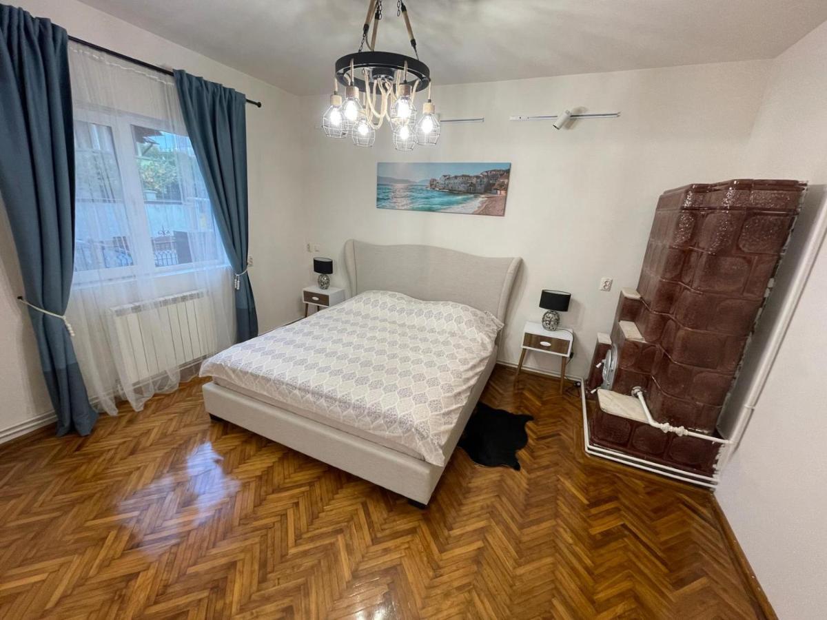 Premier Rooms Ploieşti Buitenkant foto